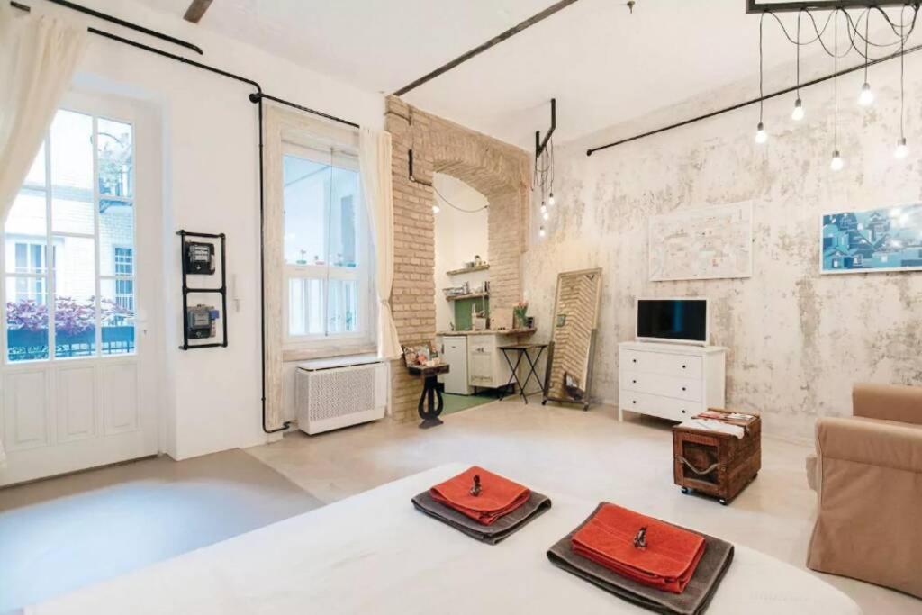 شقة Little Corner At The Historic Jewish District With Ac بودابست المظهر الخارجي الصورة