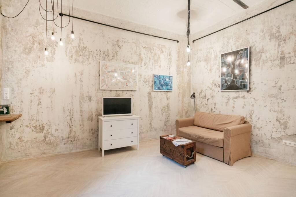 شقة Little Corner At The Historic Jewish District With Ac بودابست المظهر الخارجي الصورة